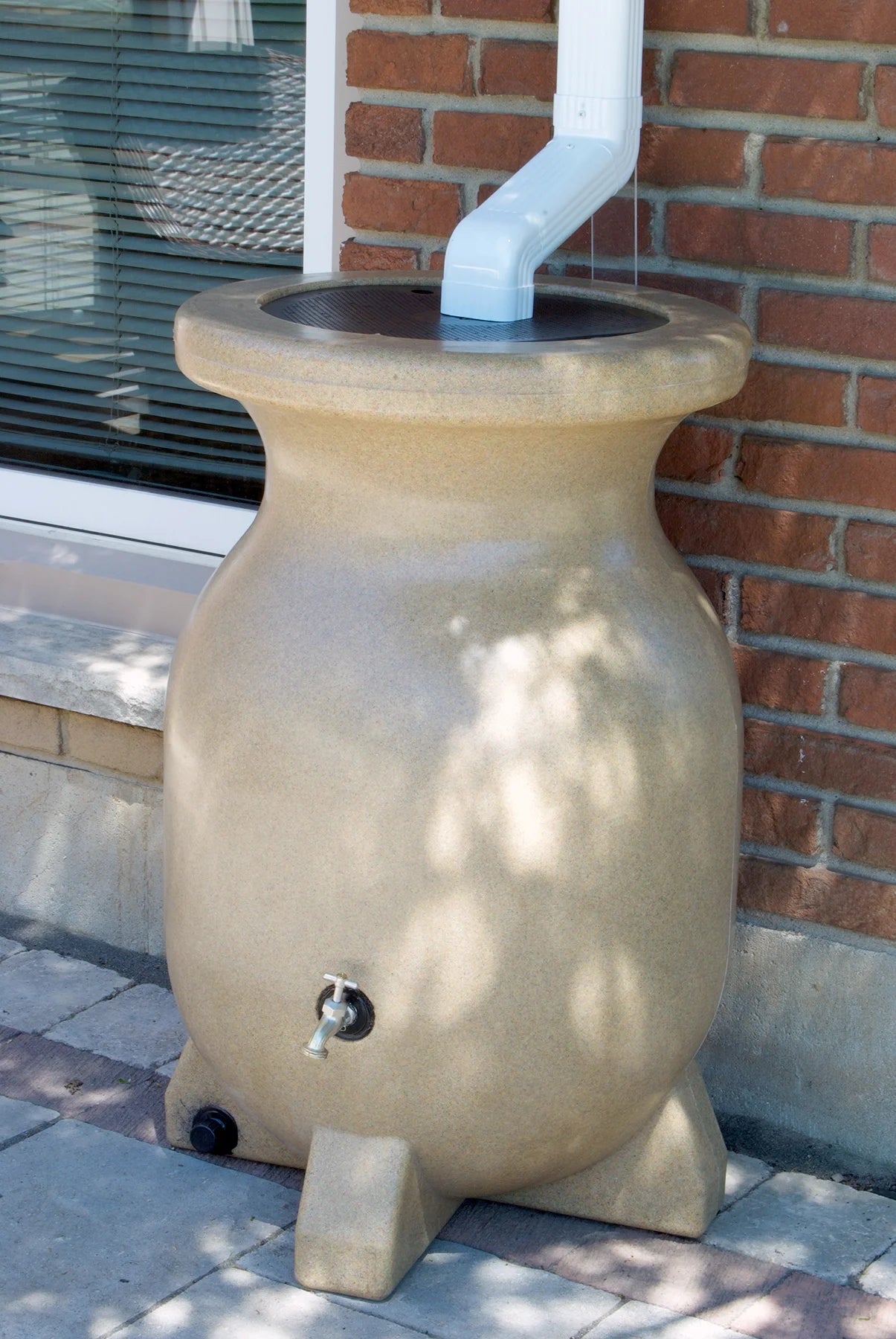 55 Gallons Rain Barrel Beige Eco-Friendly 210L Rain Water Collection Barrel Durable Corrosion-Resistant